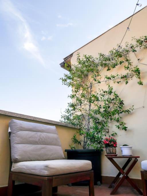 Beautiful Penthouse With Terrace Near The Centre Apartment Рим Екстериор снимка